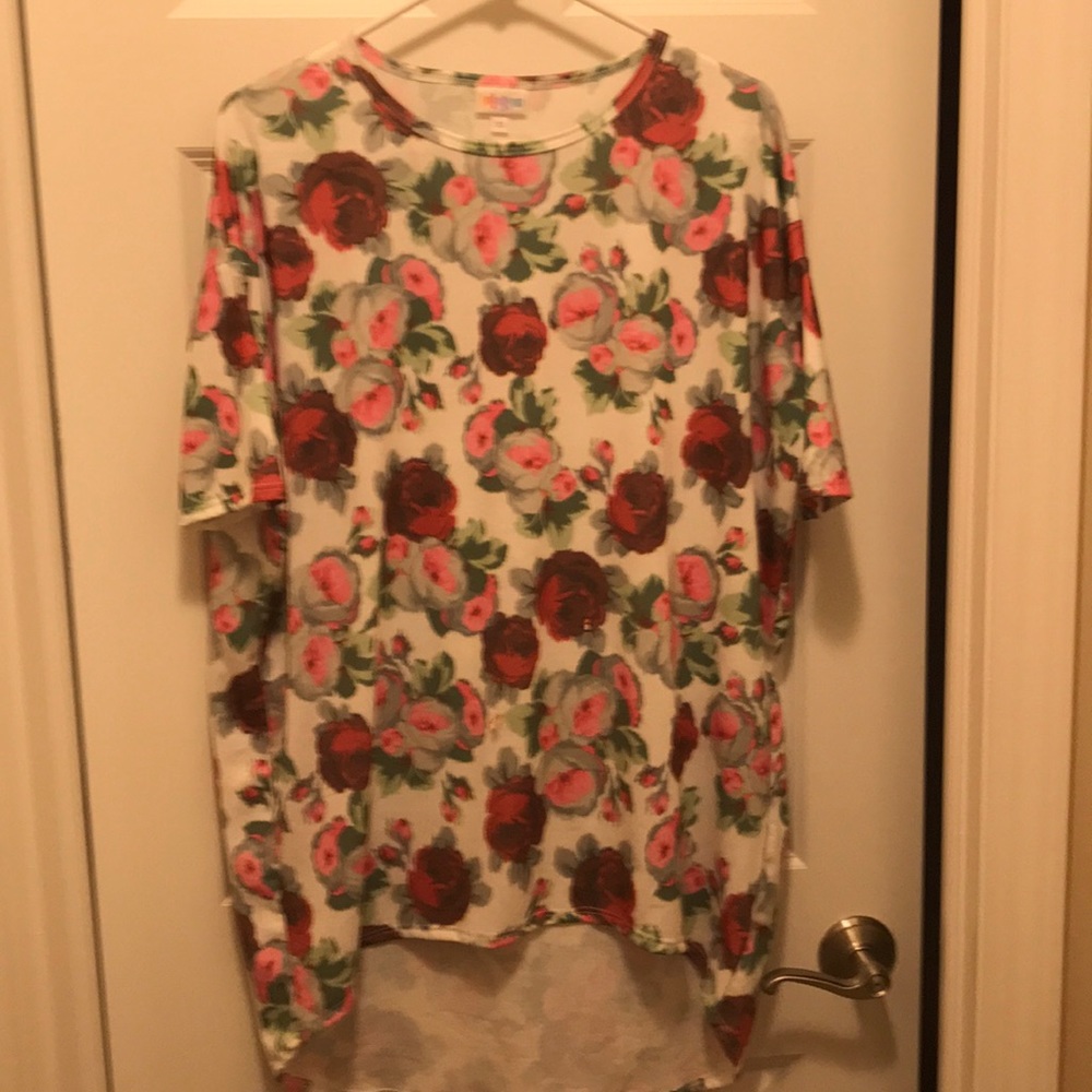 LuLaRoe Irma Top!